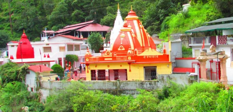 Kainchi Dham Temple, Nainital (Best Time, How to Reach)