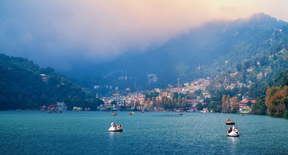 Nainital Tourism: A Tapestry of Tranquility in the Himalayan Foothills